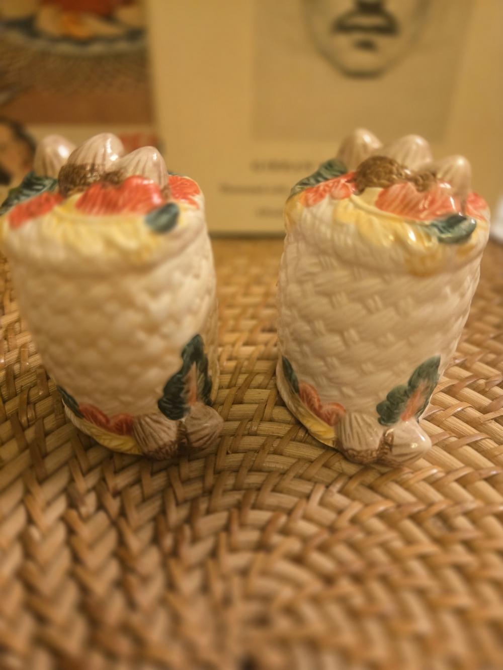 Vintage Longrich Ceramic Woven Basket Salt & Pepper Shakers Autumn Acorn Leaves